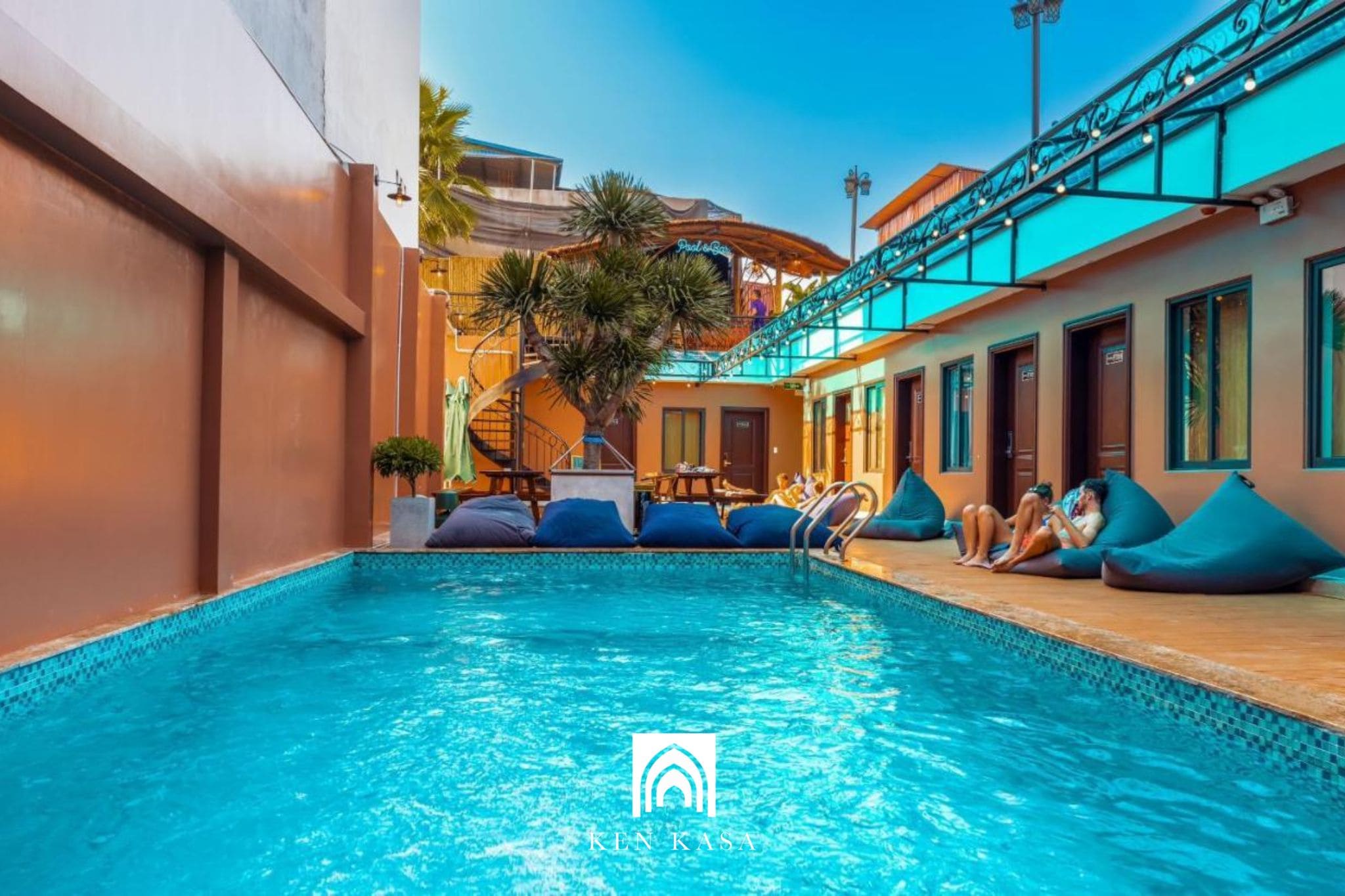 Điểm cộng của The One Hostel là có không gian sinh hoạt chung rộng rãi 